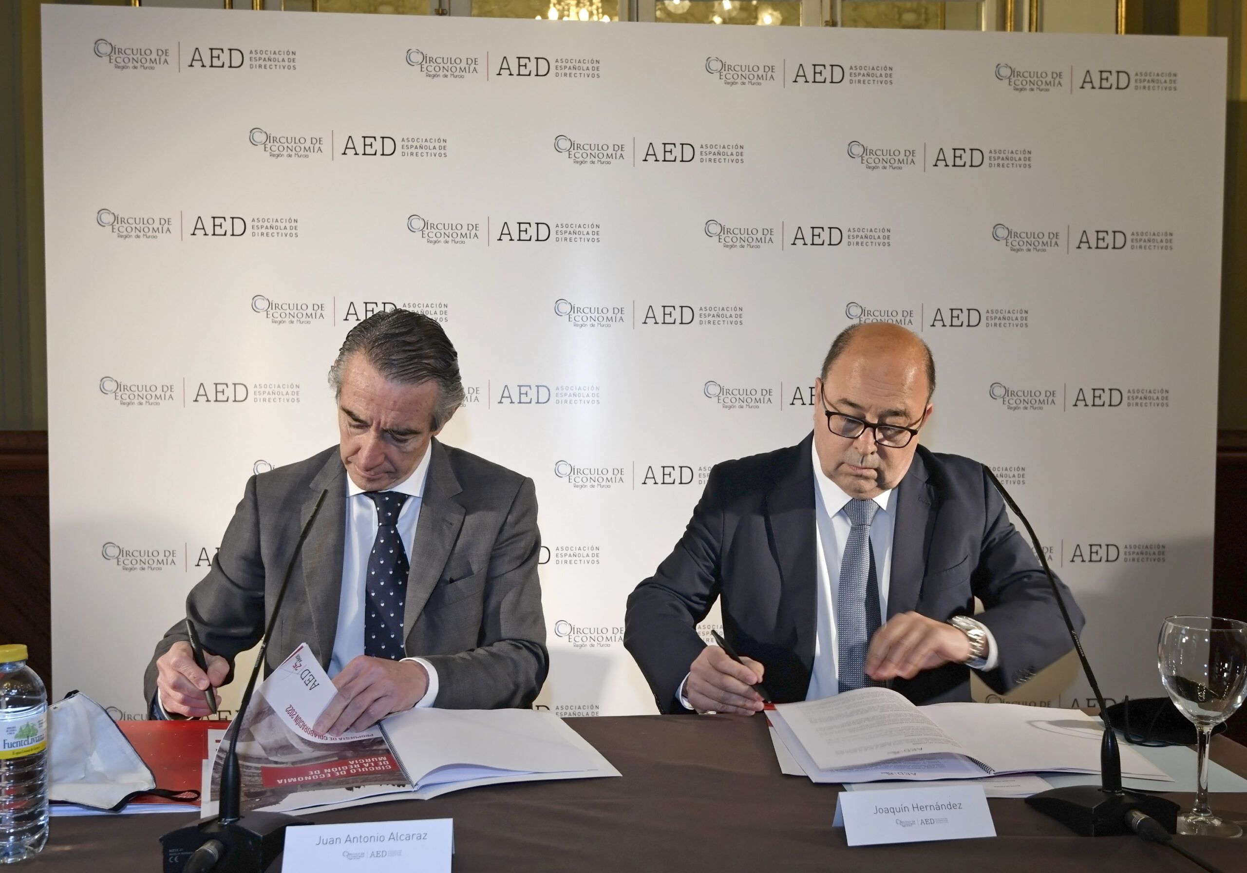 El Círculo de Economía de la Región de Murcia y AED se alían para promover el desarrollo y la función directiva en la Región