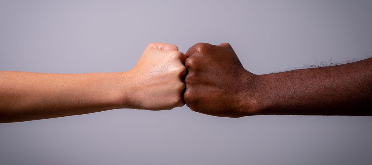 Por la integración y la convivencia. Resumen de prensa